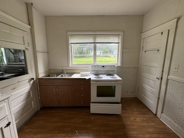 1232 Maple Ave, Jackson, MI 49203