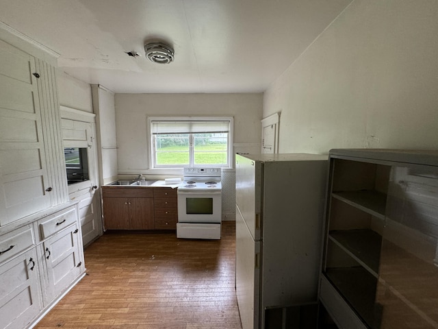 1232 Maple Ave, Jackson, MI 49203