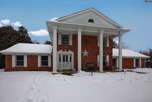 view of neoclassical / greek revival house