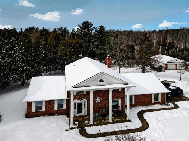 view of front of property