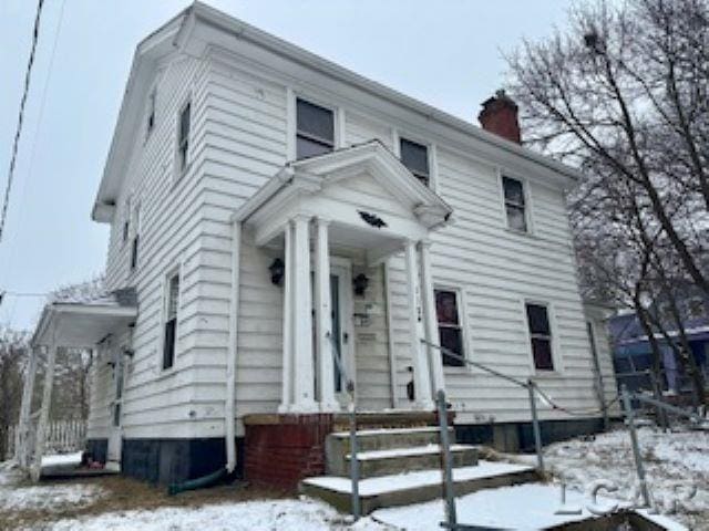 view of front of home