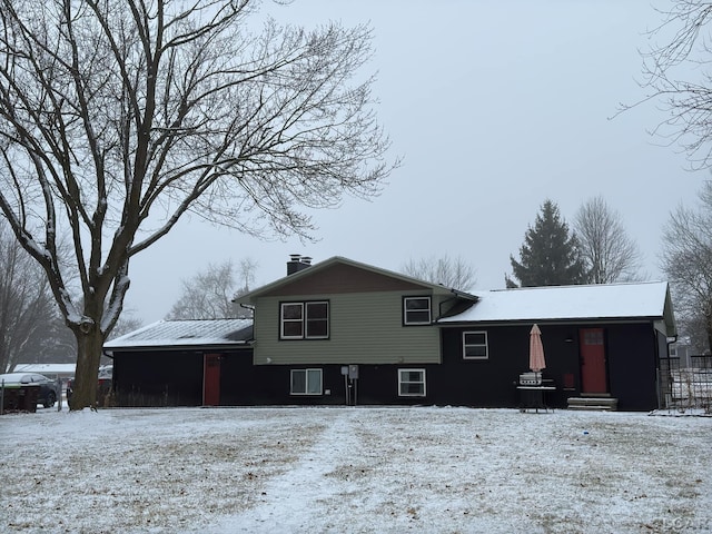 view of front of home