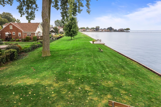 view of yard with a water view