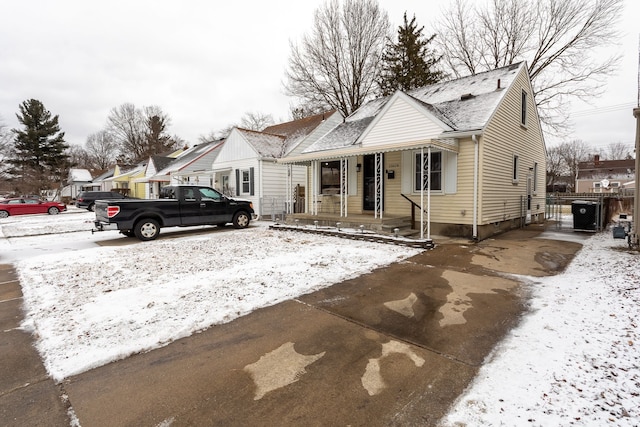 bungalow-style house with covered porch