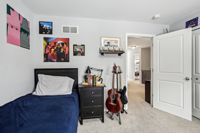 bedroom featuring carpet floors