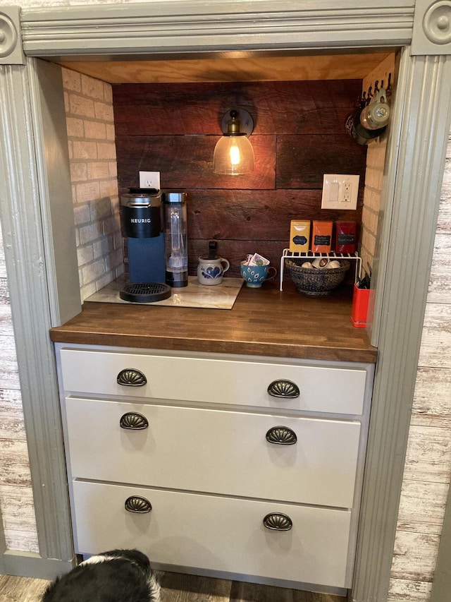 bar featuring butcher block countertops