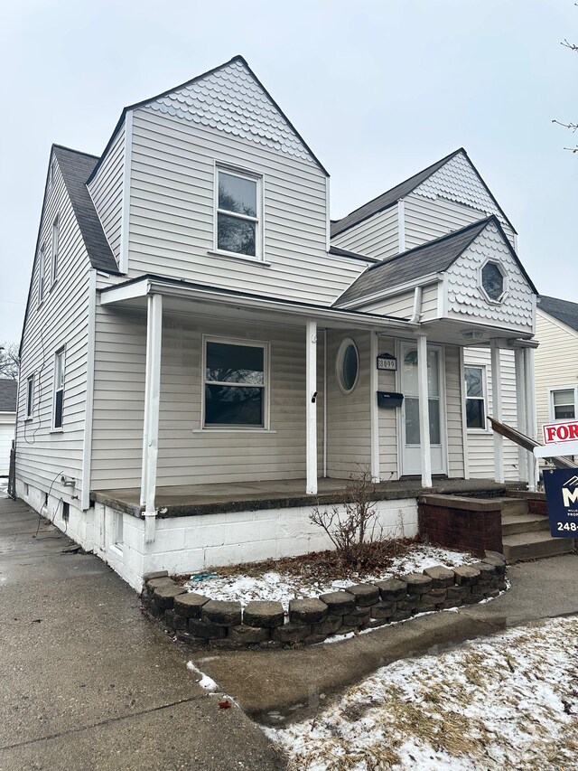 view of front facade with a porch