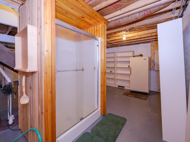 bathroom with concrete floors