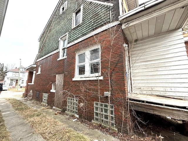 view of home's exterior