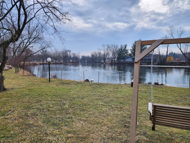 view of yard with a water view