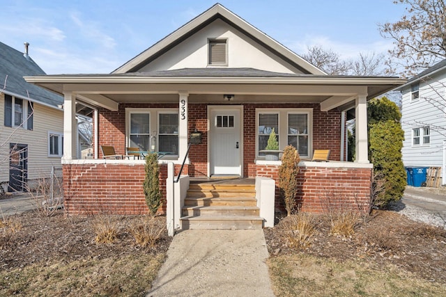 bungalow-style home with covered porch