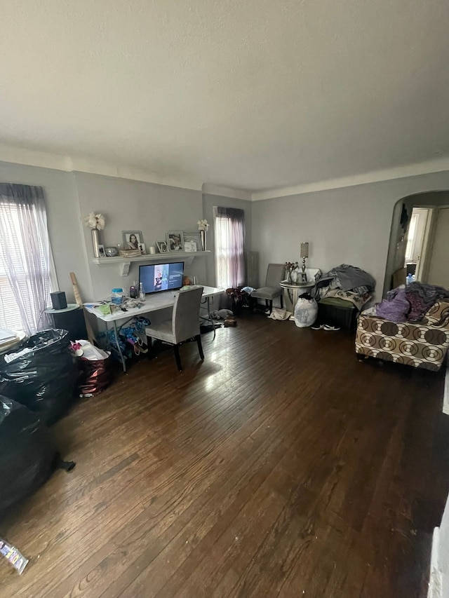 19307 Mansfield St, Detroit, MI 48235 - home office with arched walkways and wood finished floors