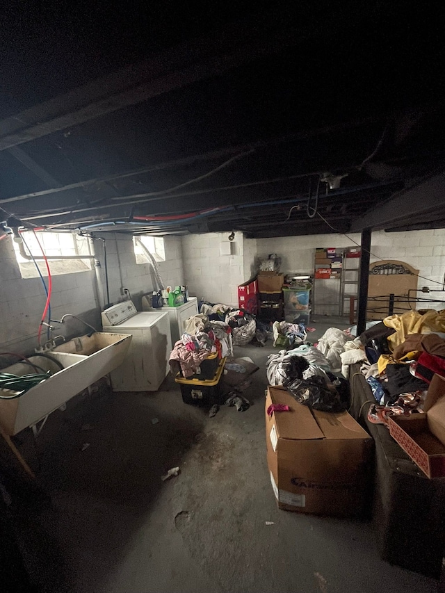 19307 Mansfield St, Detroit, MI 48235 - basement with washer and dryer