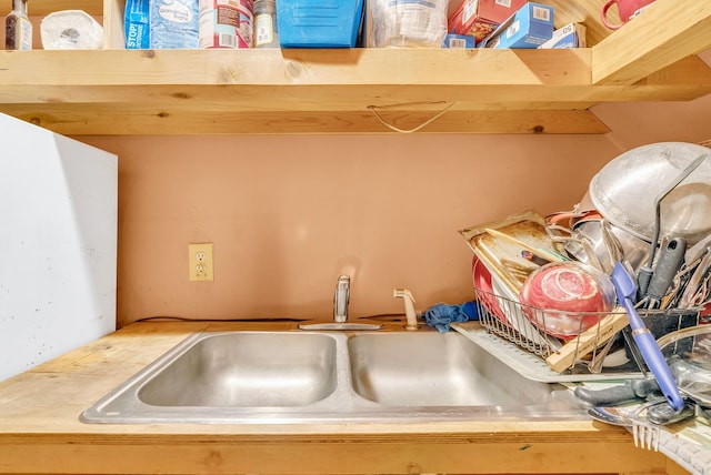 room details with sink