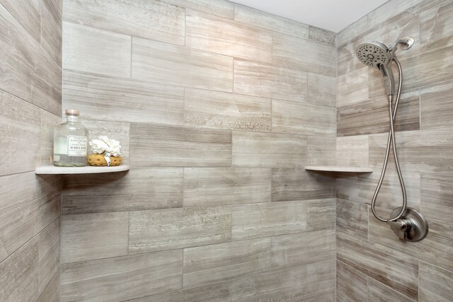 interior details with tiled shower