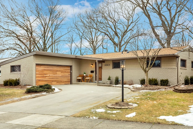 single story home with a garage