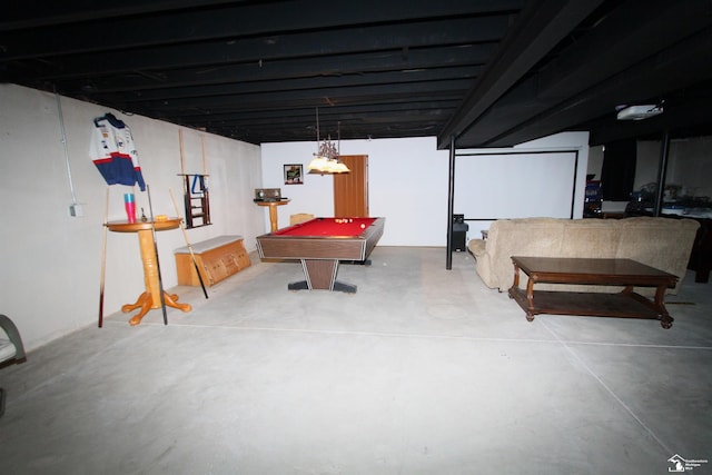 basement featuring billiards