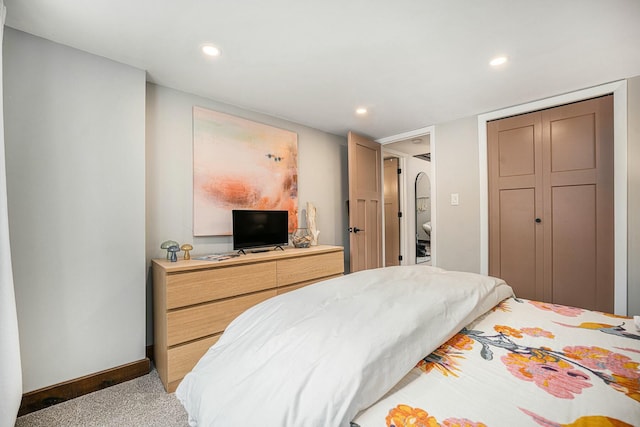 view of carpeted bedroom