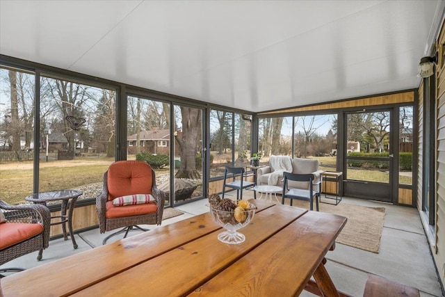 view of sunroom / solarium