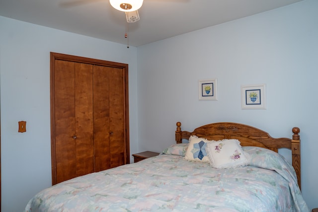 bedroom featuring a closet and ceiling fan