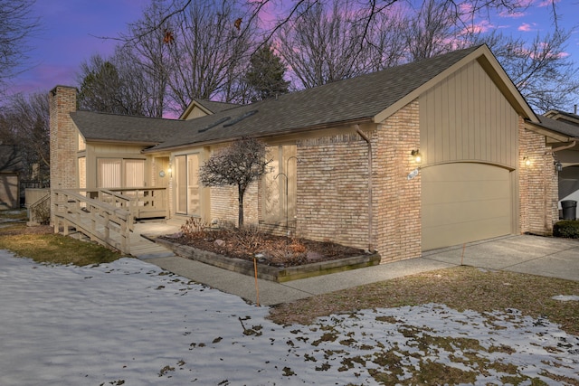 view of front facade with a garage