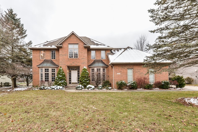 view of front facade featuring a front yard