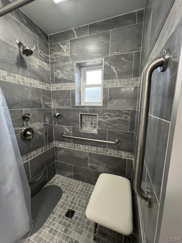 bathroom with curtained shower