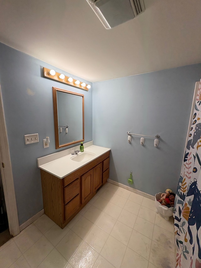 bathroom with vanity