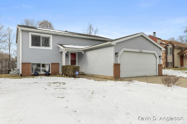 view of front facade with a garage