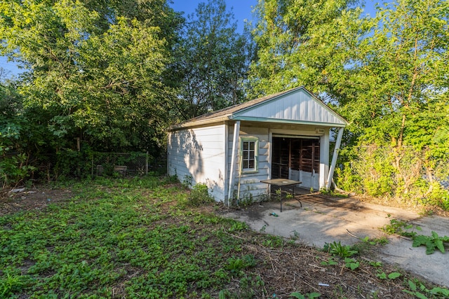 view of outbuilding