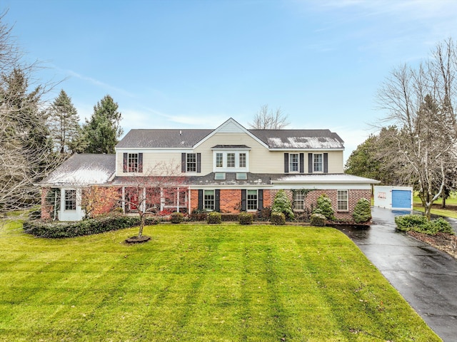 view of front of house with a front yard