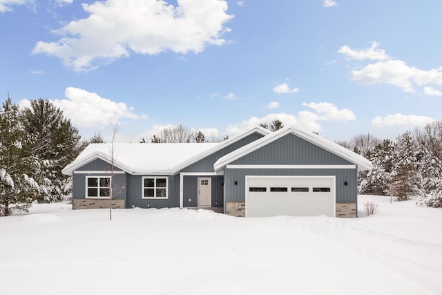 1858 Old Cabin Dr, Interlochen, MI 49643
