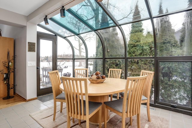 view of sunroom / solarium