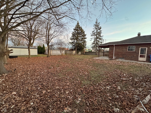 view of yard featuring a patio area