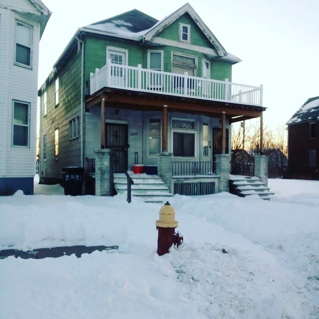 view of front of property with a porch