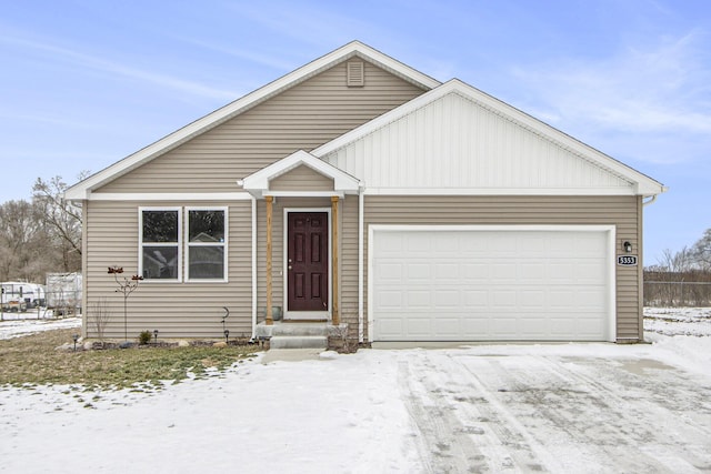 view of front facade featuring a garage