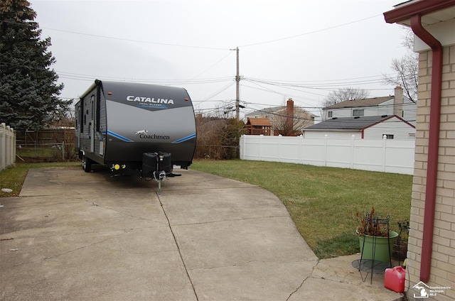 view of yard with a patio