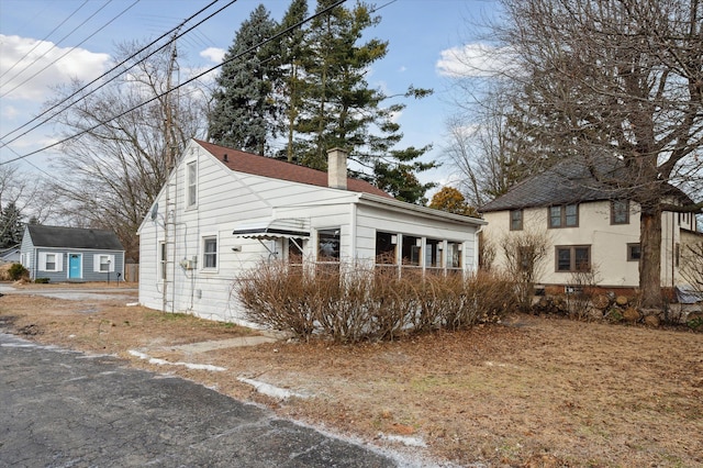 view of home's exterior