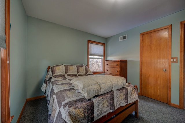 bedroom with carpet