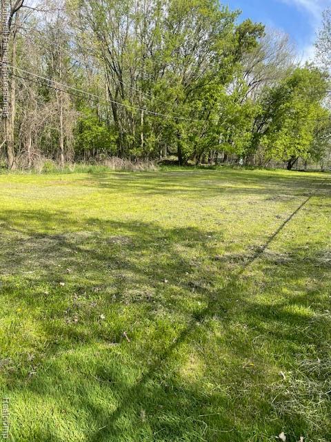 215 Raven St, Lapeer, MI 48446 - photo 2