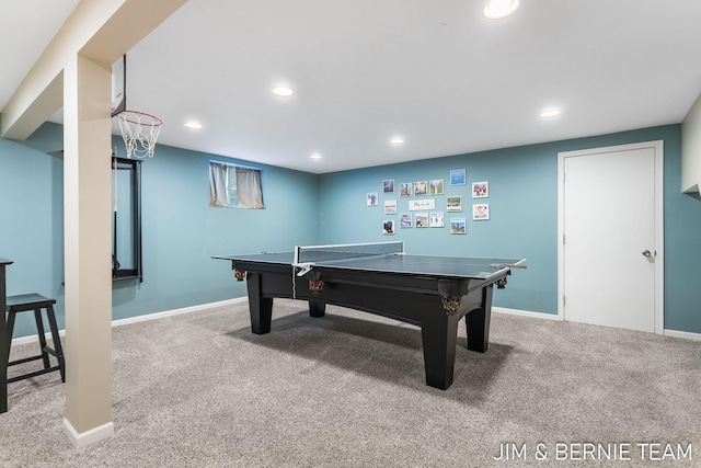 rec room with carpet flooring