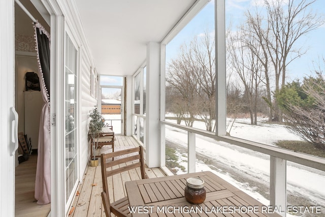 view of sunroom / solarium