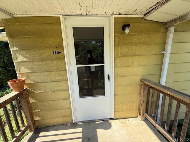 2372 E Boatfield Ave, Burton, MI 48529 - entrance to property