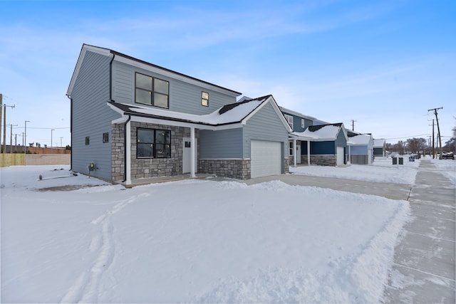 view of front facade featuring a garage