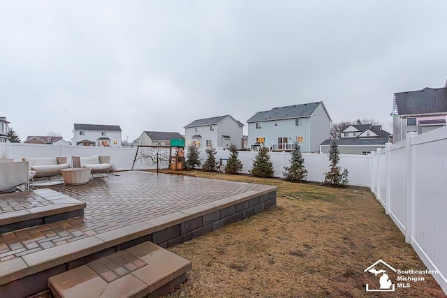 view of yard featuring a patio