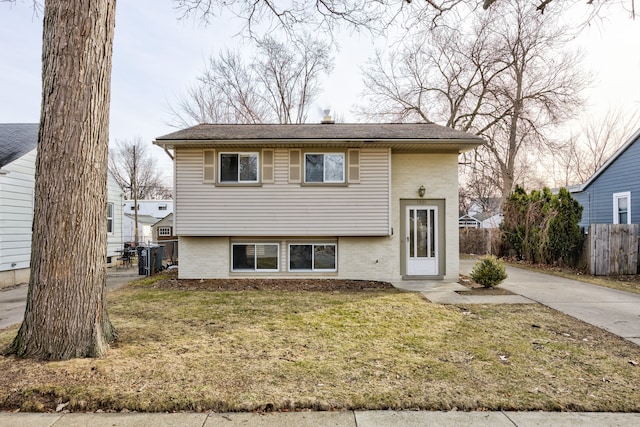 view of front of house with a front yard