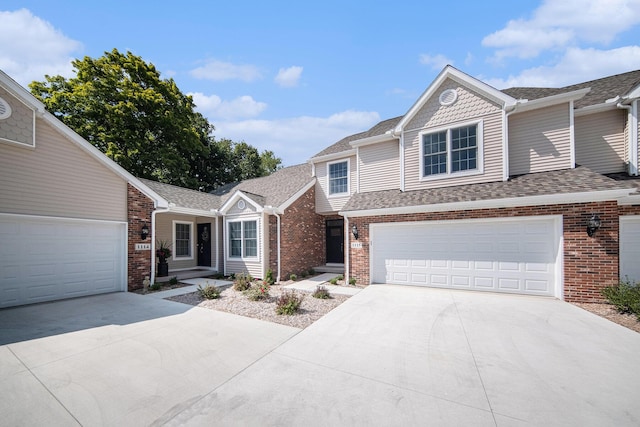 view of front facade featuring a garage