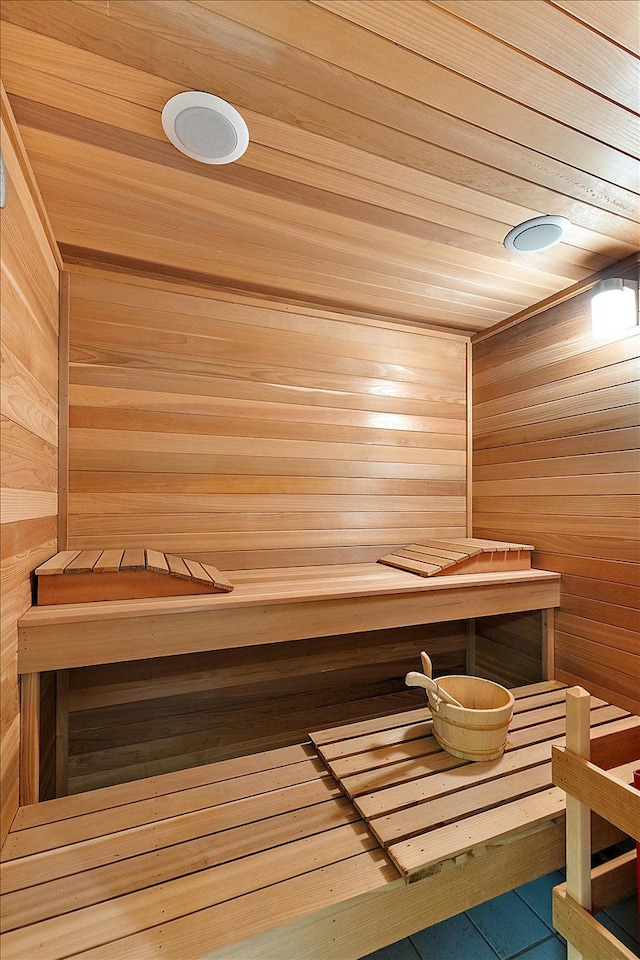 view of sauna / steam room