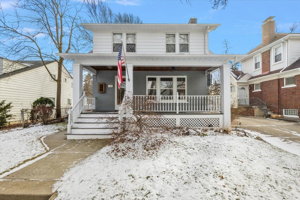 view of front of home featuring covered porch