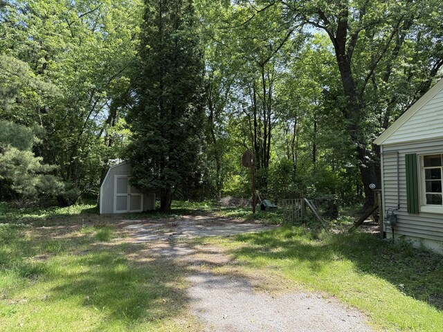 5312 Airline Rd, Muskegon, MI 49444 - photo 3